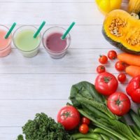 野菜ジュースを飲めば野菜食べなくていい？不足栄養を補う手軽な食べ物も！
